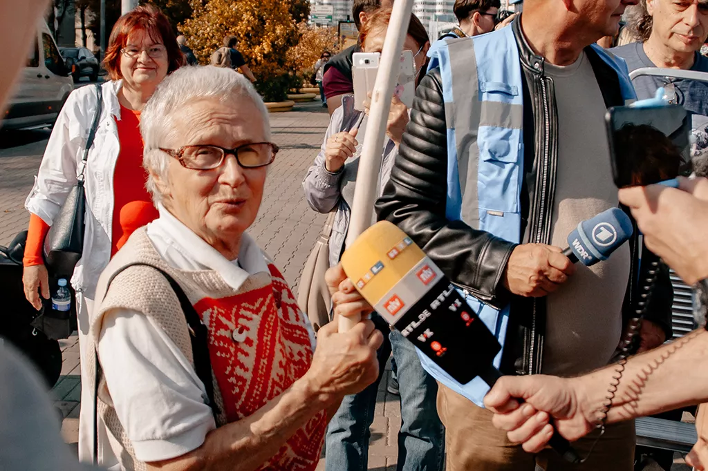 Nina Baginskaya, who has become a symbol of protests in Belarus, took part in the women's march of solidarity in Minsk. Photo: magda_shutterstock / Shutterstock.com